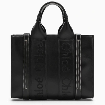 Shop Chloé Small Woody Shopping Bag In Black