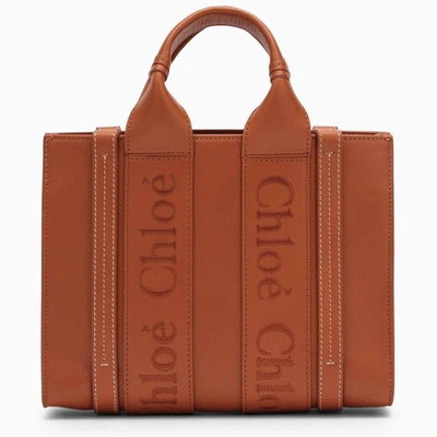 Shop Chloé Small Woody Caramel Shopping Bag In Orange