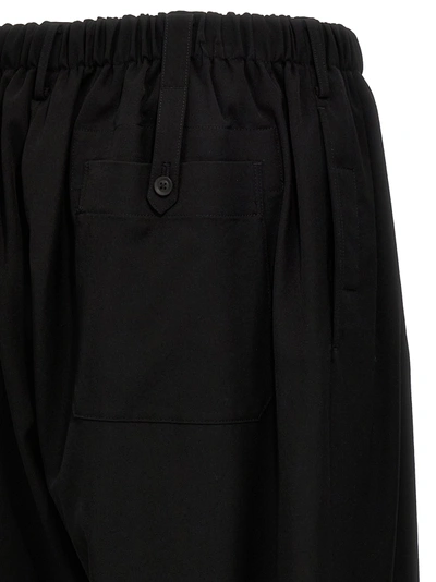Shop Yohji Yamamoto U-gather Cropped Pants Black