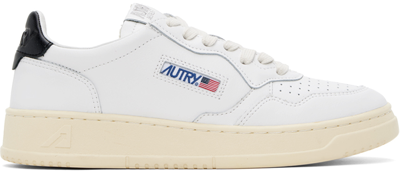Shop Autry White Medalist Low Sneakers In Leat/leat Wht/black
