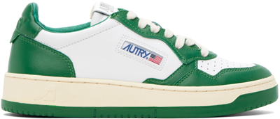 Shop Autry White & Green Medalist Low Sneakers In Leat/leat Wht/green