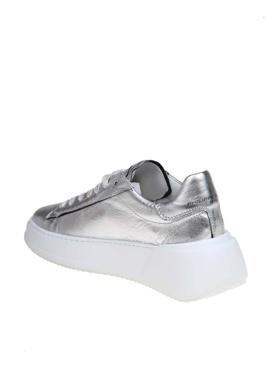 Shop Philippe Model Zapatillas - Plata In Silver
