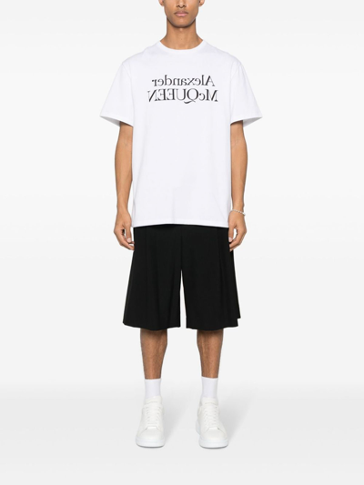 Alexander Mcqueen Alexander Mc Queen Reflected Logo T Shirt In Black