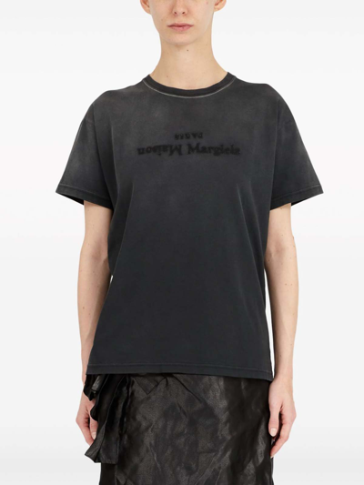 Maison Margiela Black T-shirt With Logo Embroidery In Black