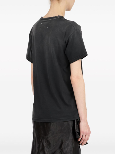 Maison Margiela Black T-shirt With Logo Embroidery In Black