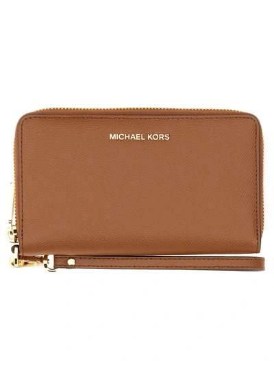 Shop Michael Michael Kors Michael Kors "jet Set" Wallet In Buff