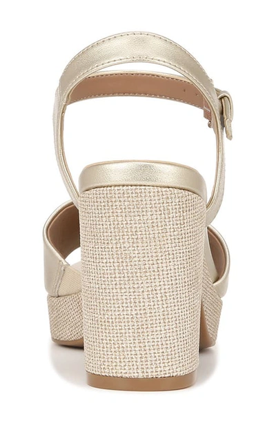 Naturalizer Lily Sandal In Champagne