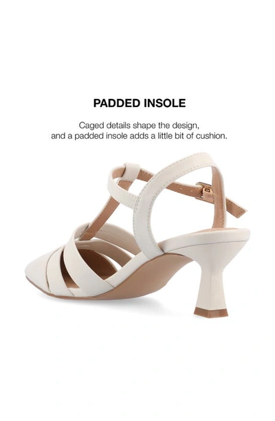 Journee Collection Jazlynn Pump In Stone