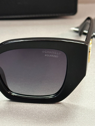 Pre-owned Chanel 5506 C.622/s8 Black Frame Gray Lens Lady Polarized Sunglasses & Case