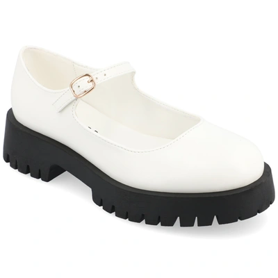 Shop Journee Collection Collection Women's Kamie Flat In White
