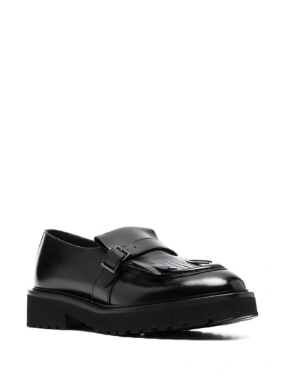 Doucal's Fringed Leather Loafers In Black