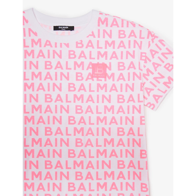 Shop Balmain Logo-print Short-sleeve Cotton-jersey Dress 8-13 Years In White/fuchsia