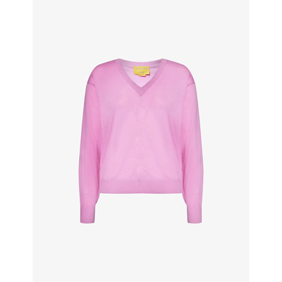 Shop Guest In Residence The Airy V-neck Cashmere Jumper In Fuschia