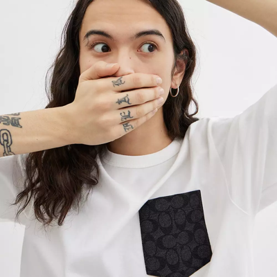 Coach Essential Pocket T Shirt In White/charcoal Signature