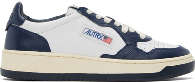 Shop Autry White & Navy Medalist Low Sneakers In Leat/leat Wht/blue