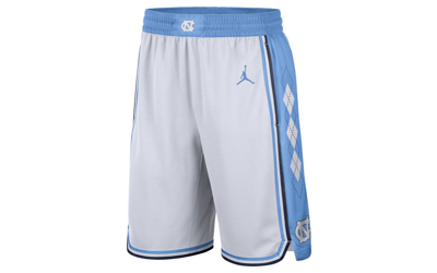 Shop Jordan Men's  White North Carolina Tar Heels Replica Team Basketball Shorts