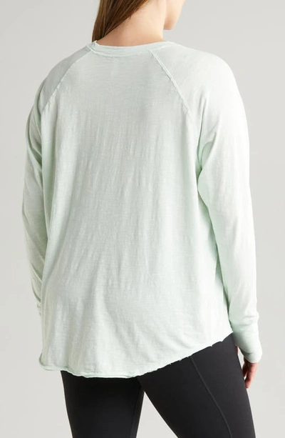 Shop Zella Relaxed Washed Cotton Long Sleeve T-shirt In Green Glimmer