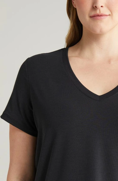 Shop Zella Breathe Active V-neck Tee In Black