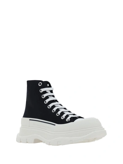 Shop Alexander Mcqueen Sneakers In Black/white