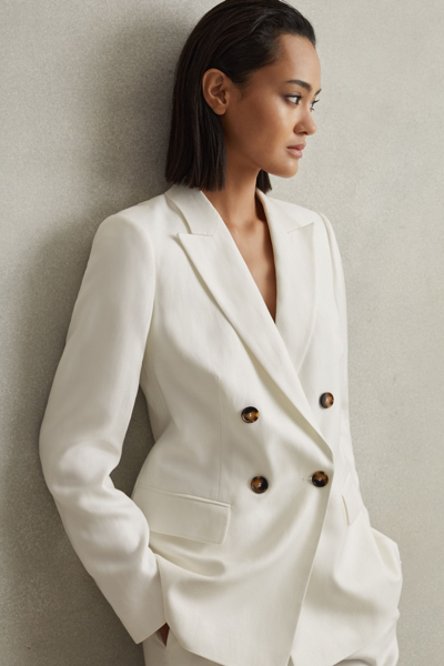 Shop Reiss Lori - White Viscose-linen Double Breasted Suit Blazer, Us 0