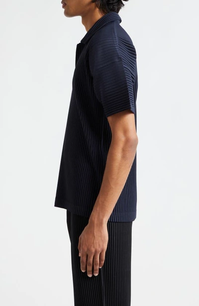 Issey Miyake Basic Pleated Polo Shirt In Navy