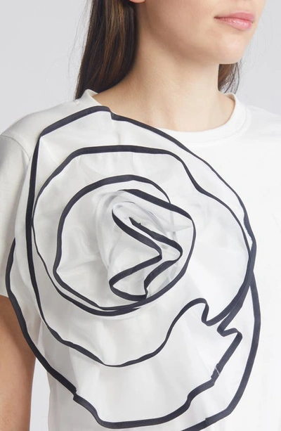Nikki Lund Florence 3d Flower T-shirt In White