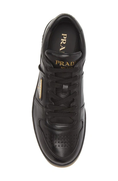 Prada Downtown Sneaker Aus Nappa-leder In Nero