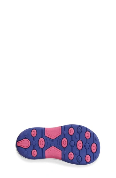 Stride Rite Wade 2.0 Sneaker In Hot Pink