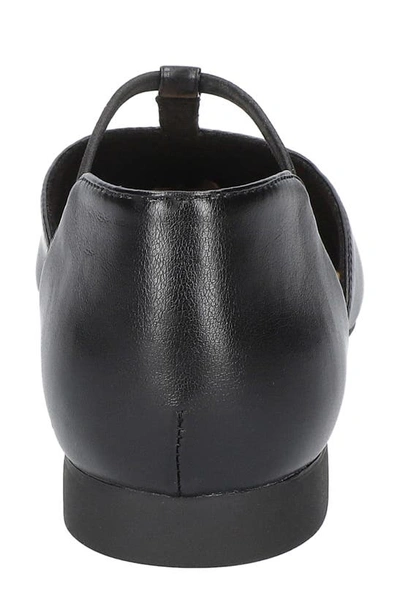 Bella Vita Darby Pointed Toe T-strap Flat In Black