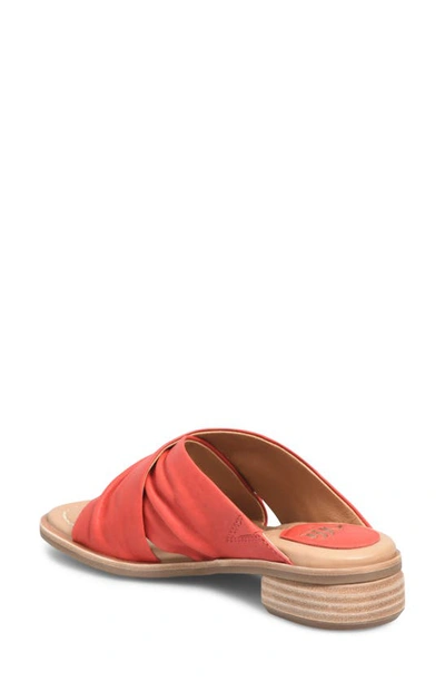 Söfft Fallon Slide Sandal In Coral