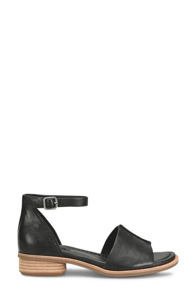 Söfft Faxyn Ankle Strap Sandal In Black