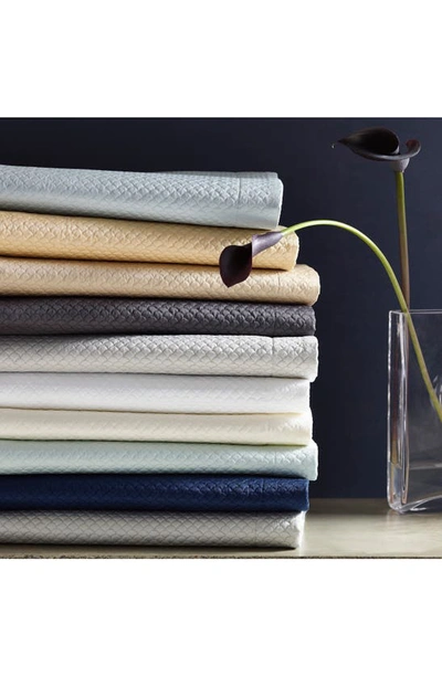 Matouk Alba 600 Thread Count Quilt In Navy