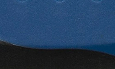 Le Creuset Bi-material Slotted Turner In Marseille