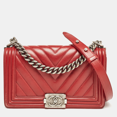Pre-owned Chanel Red Chevron Leather Medium Boy Bag