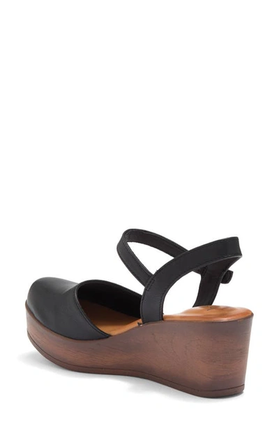 B O C Dalia Platform Clog Sandal In Black