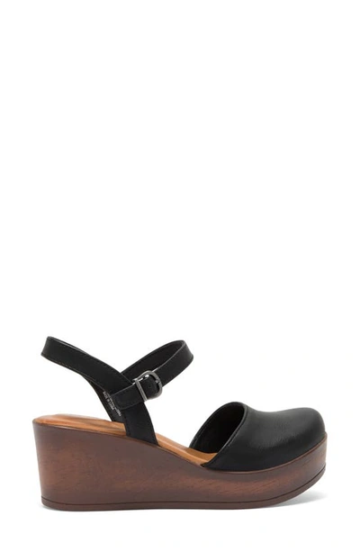 Shop B O C Dalia Platform Clog Sandal In Black