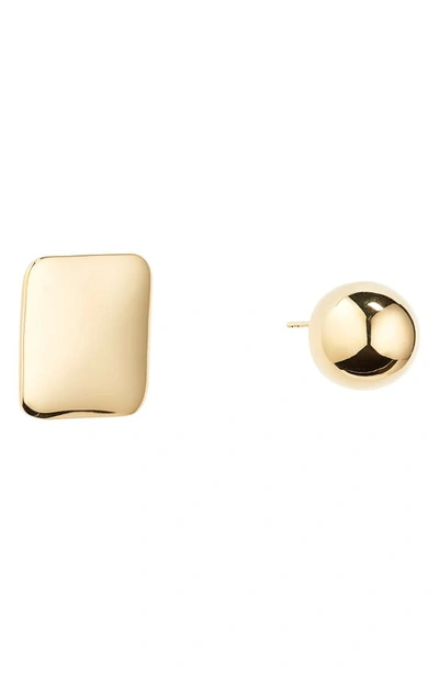 Shop Jacquemus Les Rond Carré Mismatched Stud Earrings In Light Gold 270