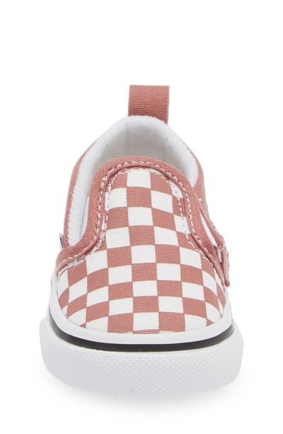 Shop Vans Kids' Slip-on V Sneaker In Checkerboard Withered Rose
