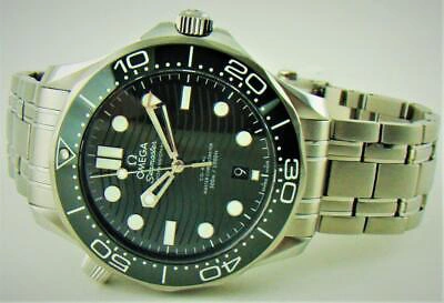 Pre-owned Omega Green Dial Seamaster Master Chronometer Diver 300m 210.30.42.20.10.001