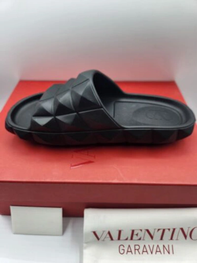 Pre-owned Valentino Garavani Roman Stud Turtle Black Rubber Slide Sandals Eu 40 Us 7 $590