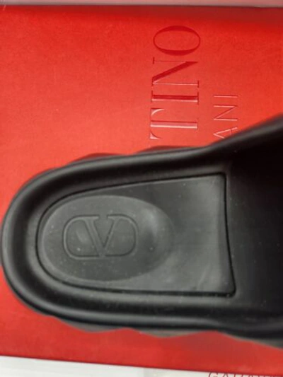 Pre-owned Valentino Garavani Roman Stud Turtle Black Rubber Slide Sandals Eu 40 Us 7 $590