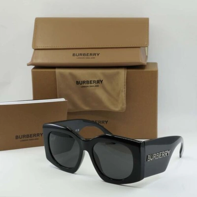Pre-owned Burberry Be4388u 300187 Shiny Black/dark Gray 55-18-140 Sunglasses