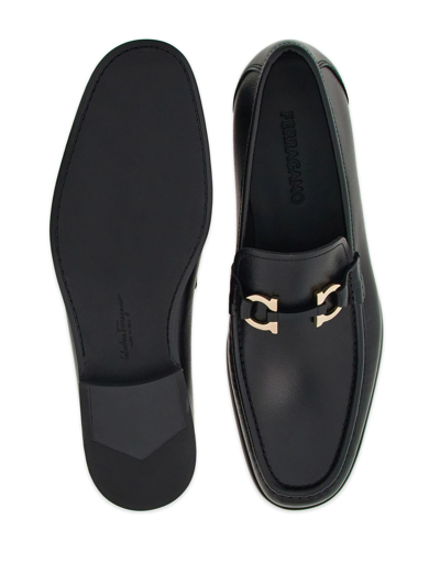Shop Ferragamo Black Leather Loafer In Nero