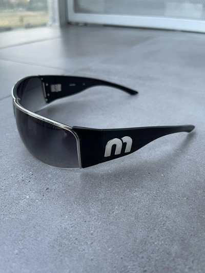 Pre-owned Miu Miu Ds!  Smu58g 1bc-5d1 Black Silver Shield Sunglasses
