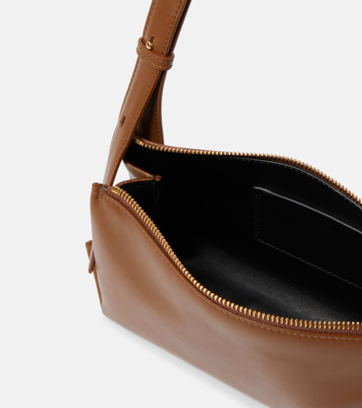 Shop Jil Sander Empire Small Leather Shoulder Bag In Cinnamon