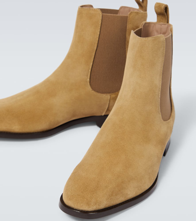 Shop Manolo Blahnik Delsa Suede Chelsea Boots In Schwarz