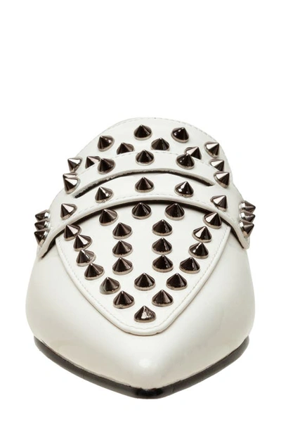 Lisa Vicky Mojo Studded Pointed Toe Mule In Winter White Patent