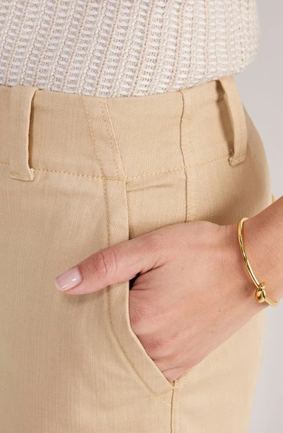 Vineyard Vines Herringbone Stretch Cotton Shorts In Sand