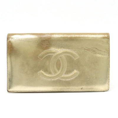 Pre-owned Chanel Gold Patent Leather Wallet  ()