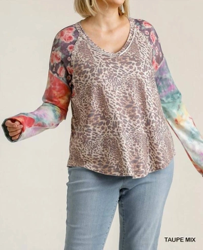 Shop Umgee Tie Dye Floral Leopard V Neck Knit Plus Top In Taupe Mix In Multi